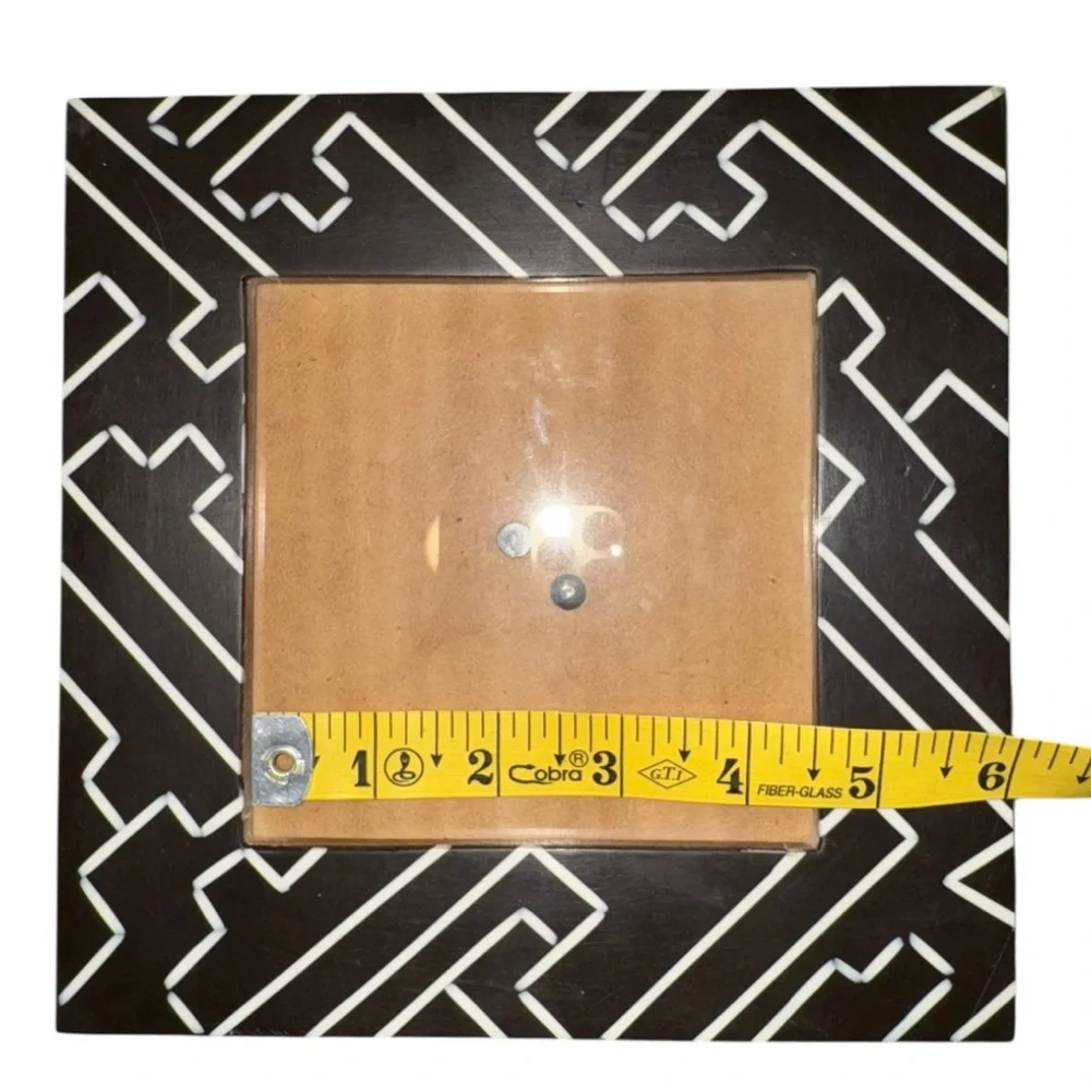 Geometric Black and White Picture Frame